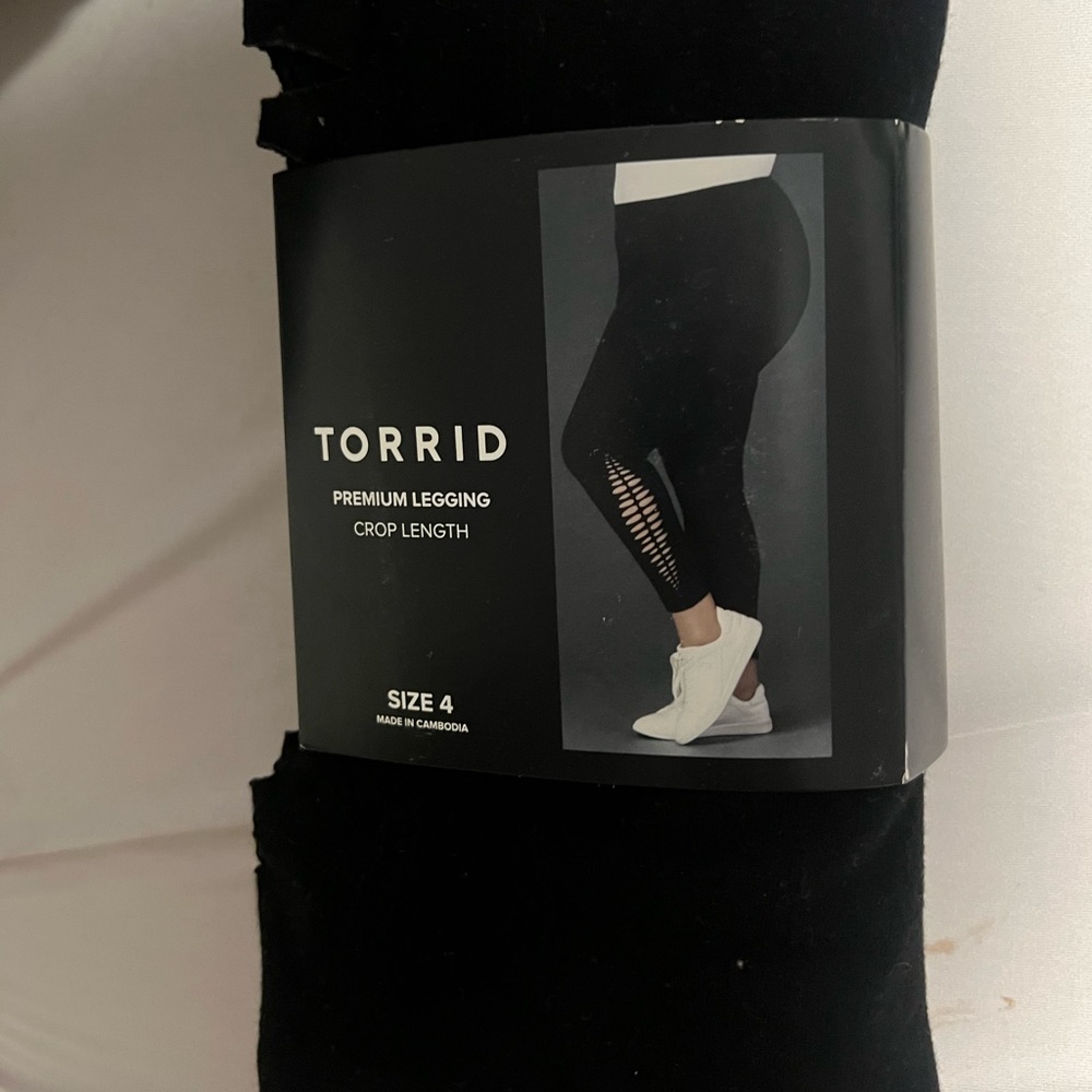 NWT Torrid Leggings